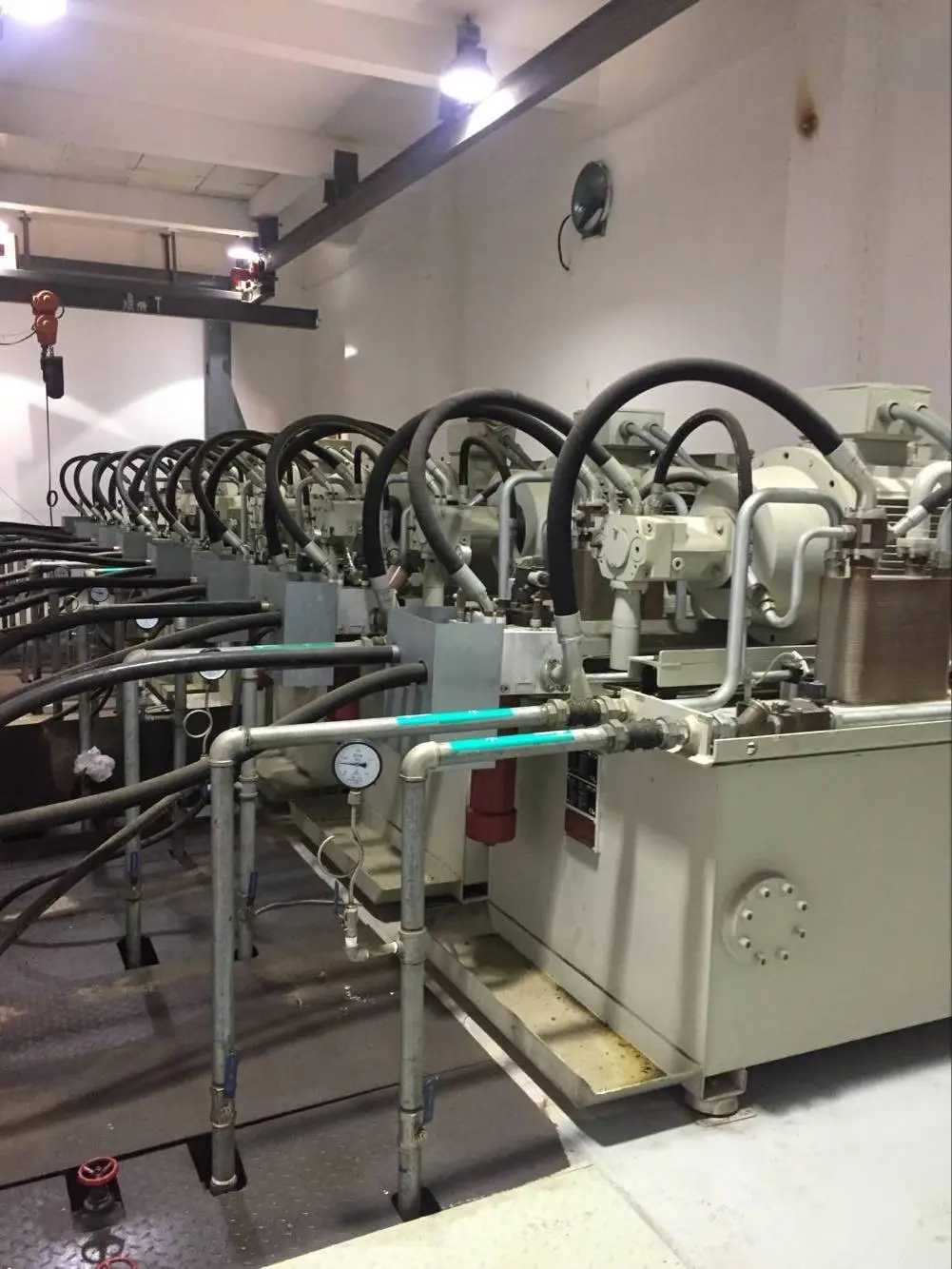 疲劳试验机油泵站